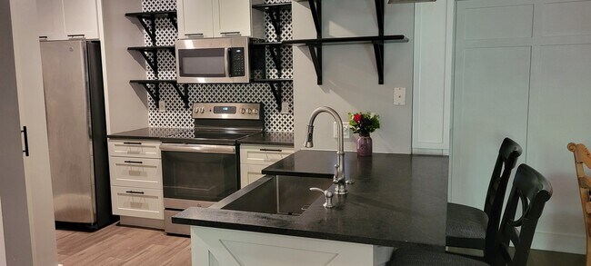 Foto del edificio - 50 Pebble Beach Cove