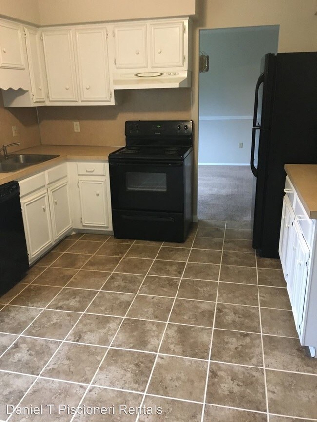 Foto del edificio - 3 br, 1 bath House - 4920 SHASTA WAY