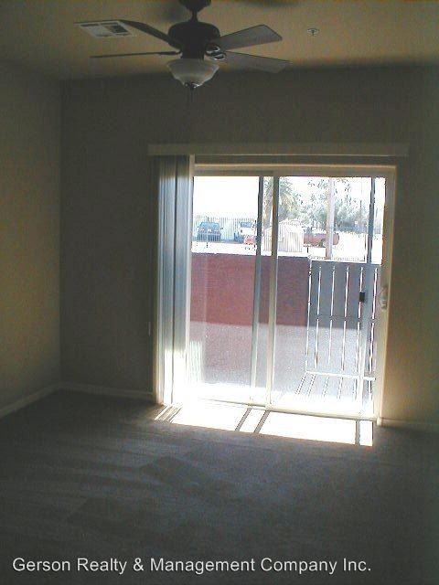 Foto del edificio - 1117 E 8th St