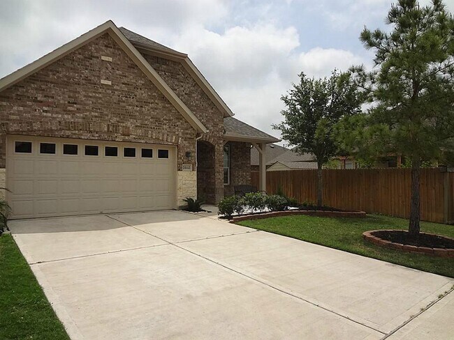 Building Photo - 24443 Dartford Springs Ln