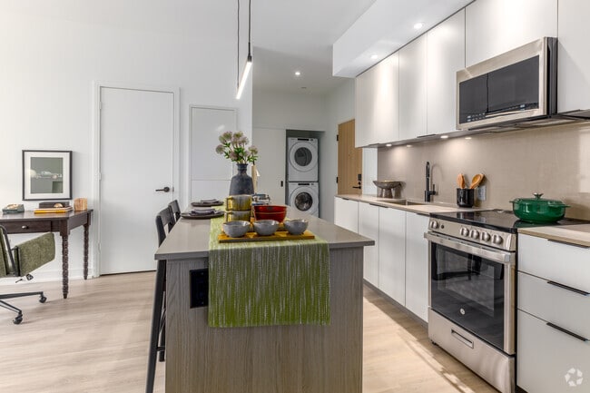 2BR + Den, 2BA - 857SF - Kitchen - Cherry House at Canary Landing