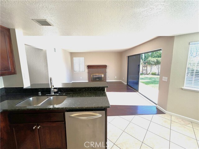 Building Photo - 1420 Panorama St