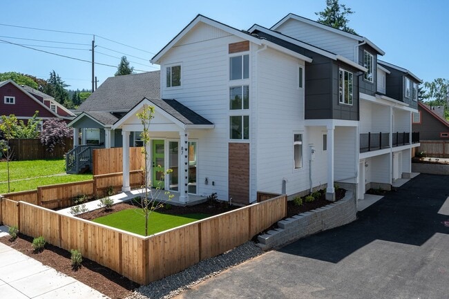 Building Photo - 37 NE 78th Ave
