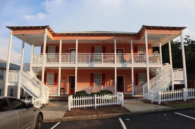 Foto del edificio - 8082 Veterans Pkwy