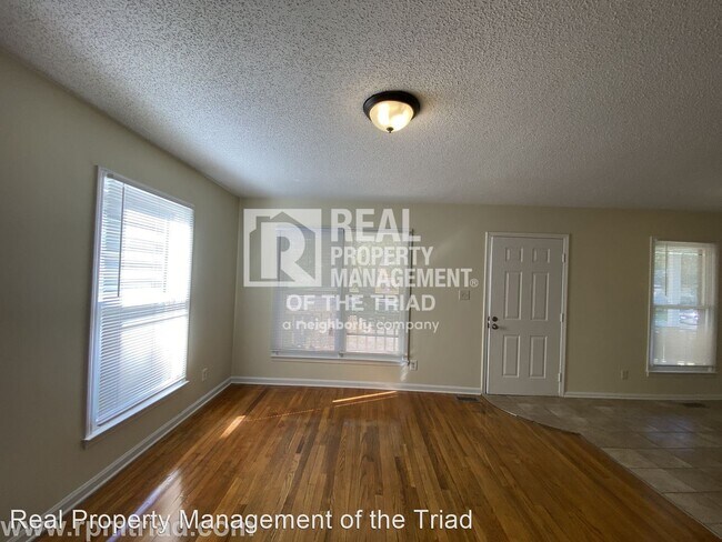 Foto del edificio - 3 br, 1.5 bath House - 410 Boyd St