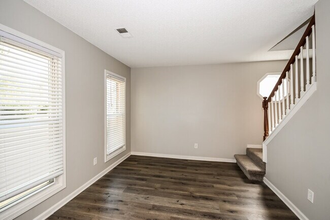 Foto del edificio - 4847 Wilkie Way NW