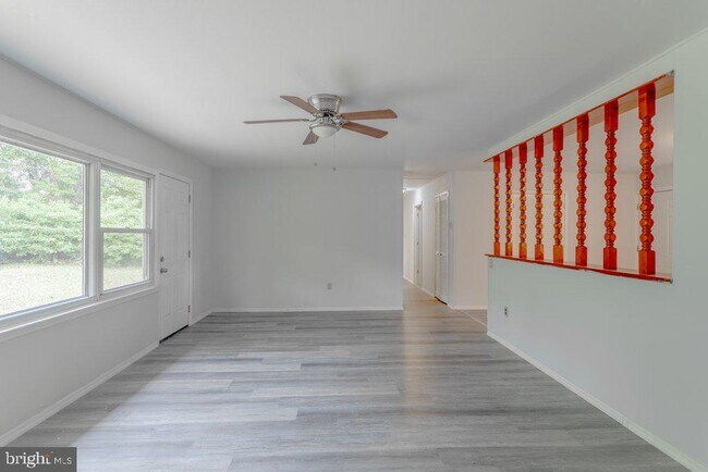 Foto del edificio - 9 Bloomfield Ln