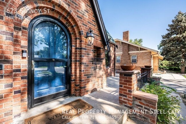 Building Photo - 623 Quincy St