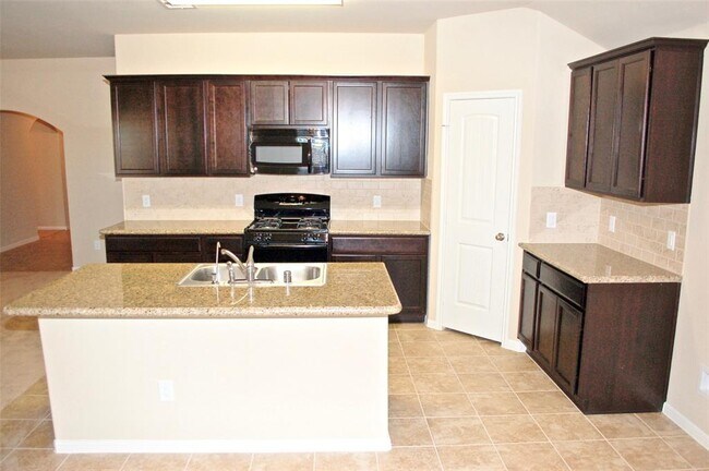 Building Photo - 17826 Royal Breccia Ln