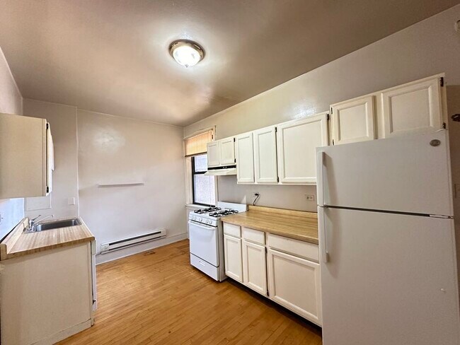 Foto del edificio - 1314 Oak Ave