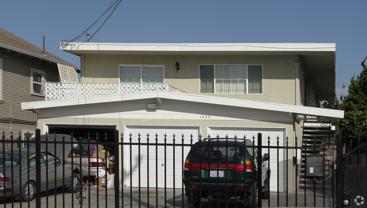 Foto principal - 1449 86th Ave