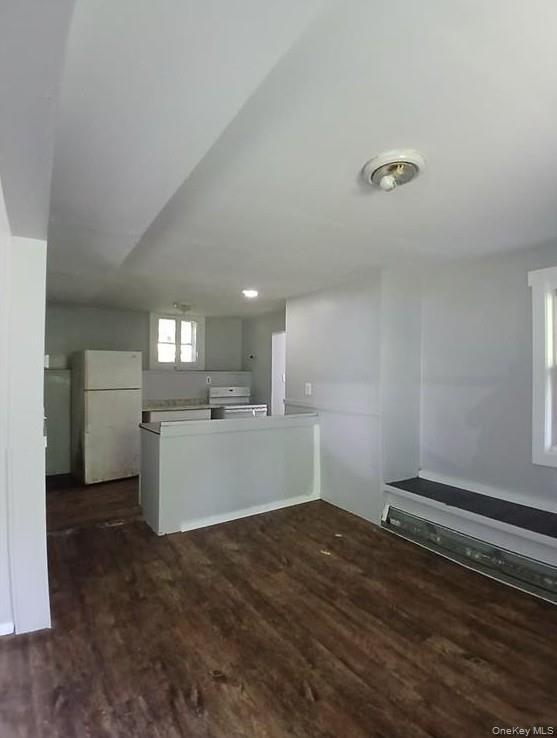 Foto del edificio - 299 S Main St