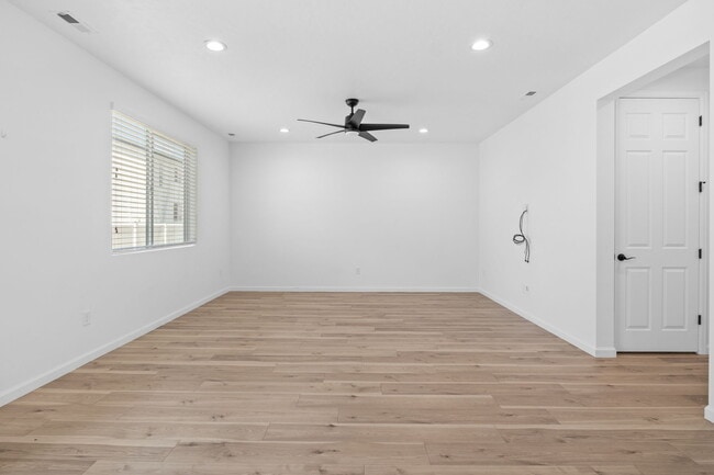 Building Photo - 1728 N Pintail Cv