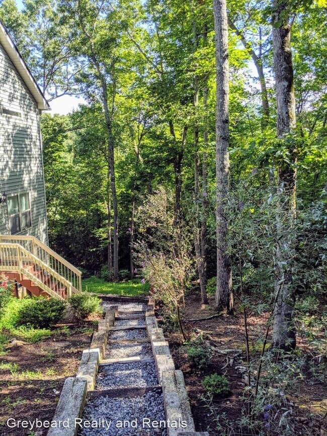 Foto del edificio - 3 br, 3 bath House - 137 Fairway Drive
