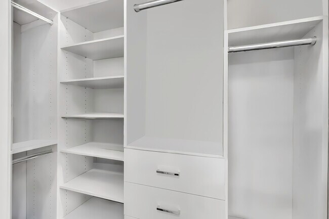 Foto del edificio - 37335 Duckling Ter