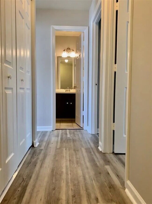 Foto del edificio - Affordable 4/3 Townhome in Timberwood