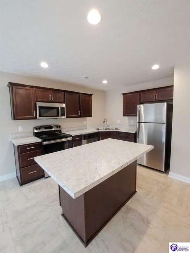 Building Photo - 604 Moscato Cir