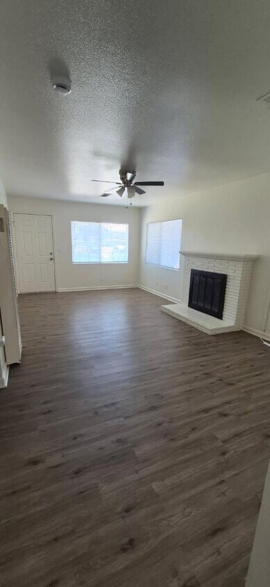 Foto principal - 2840 N First St