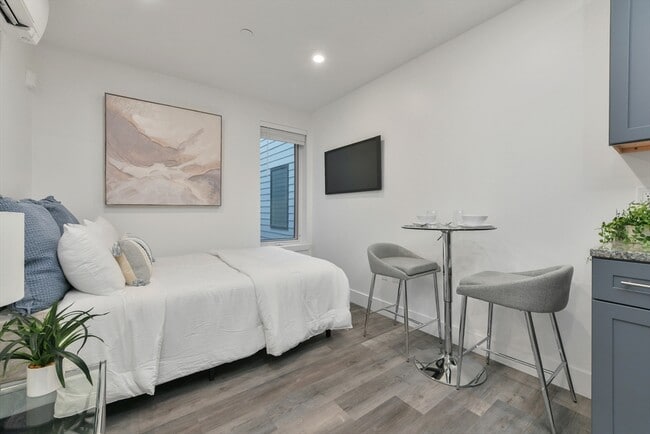 Foto del edificio - 585 Essex St