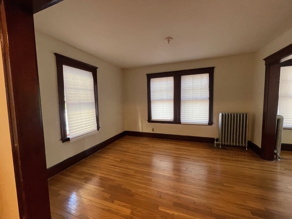 Primary Photo - 10 Breck St