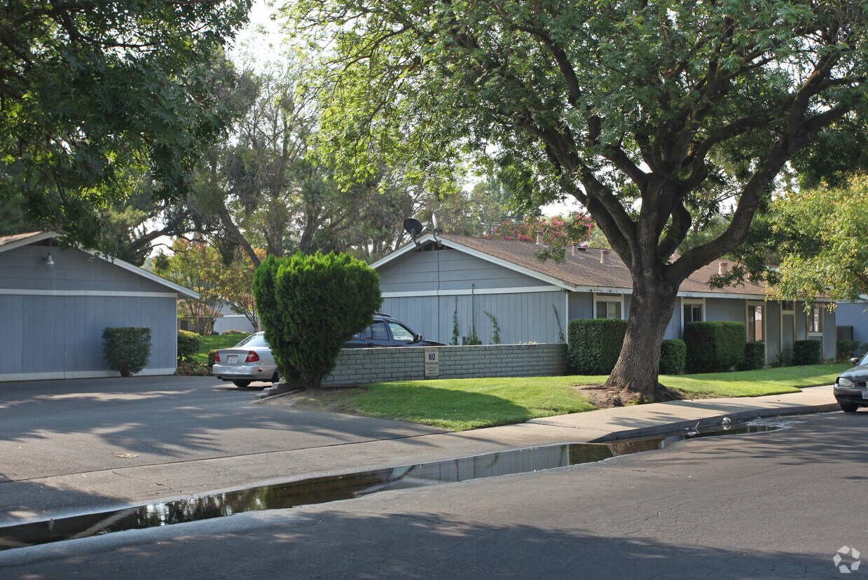 Foto del edificio - 1100 Lucern Ave