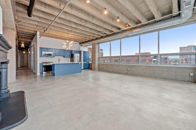 Building Photo - 901 N 3rd St