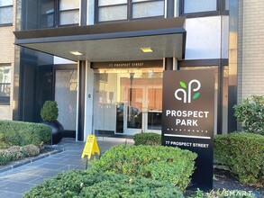 Building Photo - 65 Prospect St