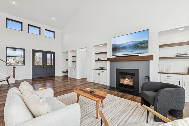 Foto del edificio - Whitefish Home in The Lakes