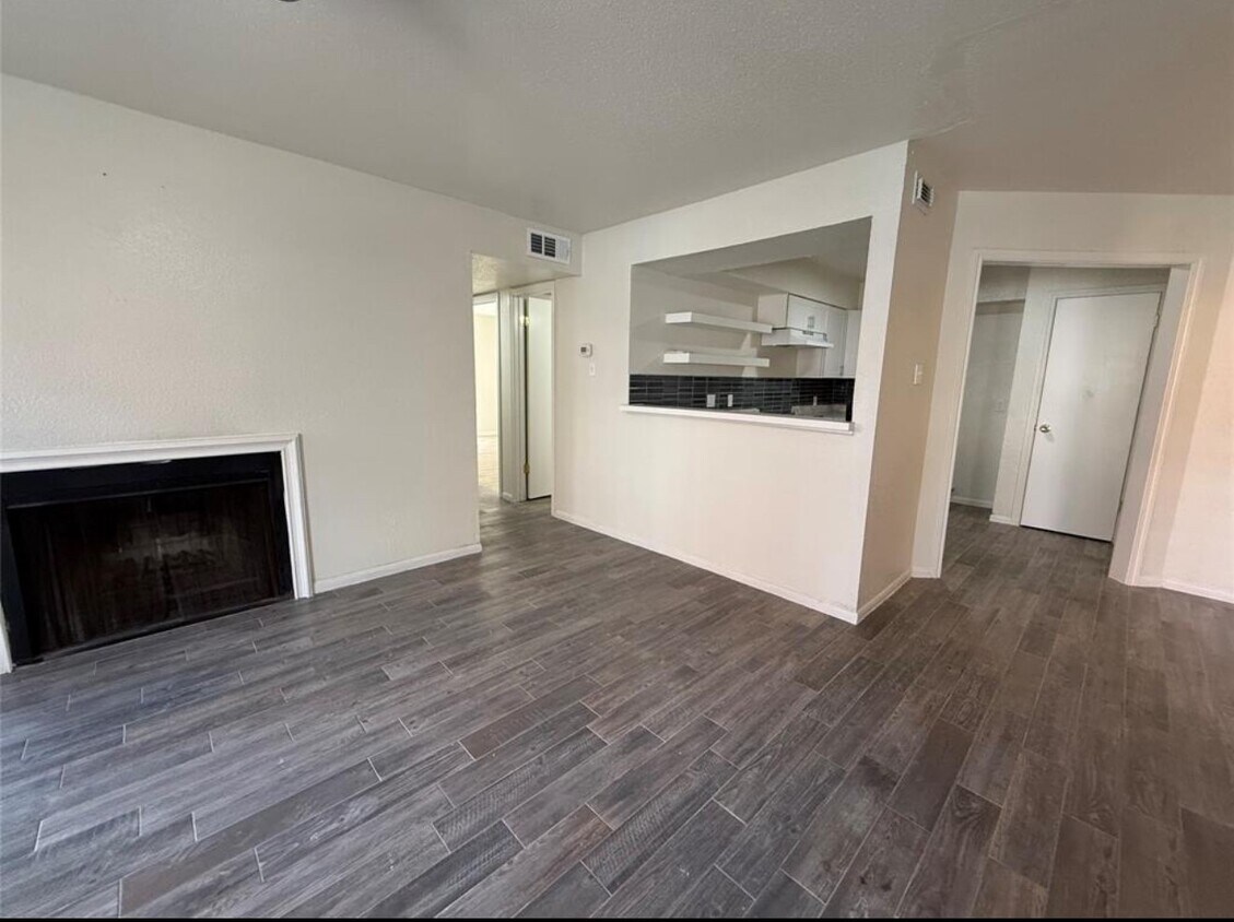 Foto principal - 12500 Sandpiper Dr