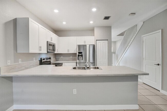 Building Photo - 389 NE 208th Ter