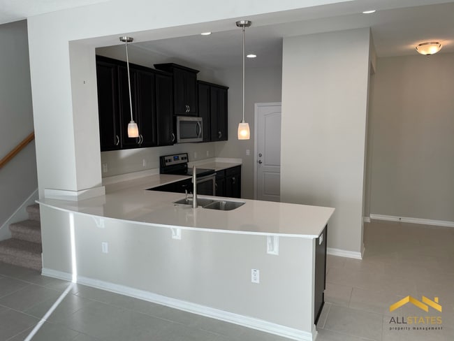 Photo - 13532 Fountainbleau Dr (Clermont, FL) Townhome