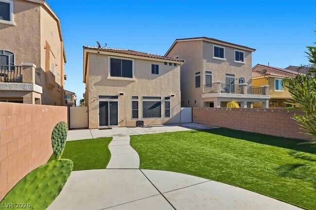 Foto del edificio - 9647 Stoney Mesa Ct
