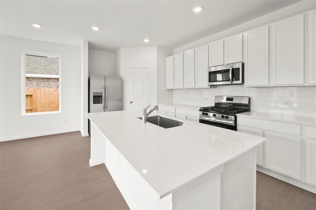 Foto del edificio - 3004 Waterwood Pass Dr