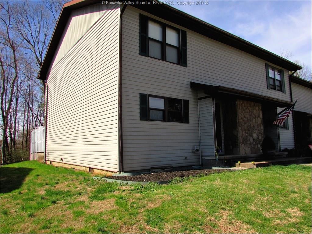 Primary Photo - 602 Fairway Gardens Dr