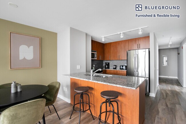 Foto del edificio - 505 N State St