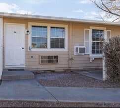 Building Photo - 600 N 2450 E