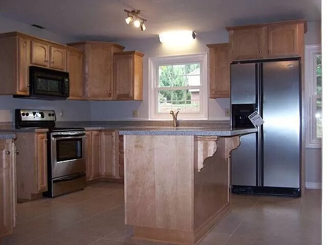 Building Photo - 302 Little Cir