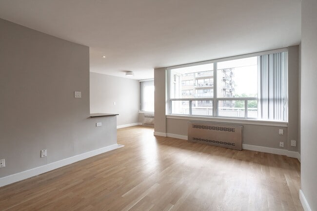 Photo du bâtiment - 95 Jameson Ave