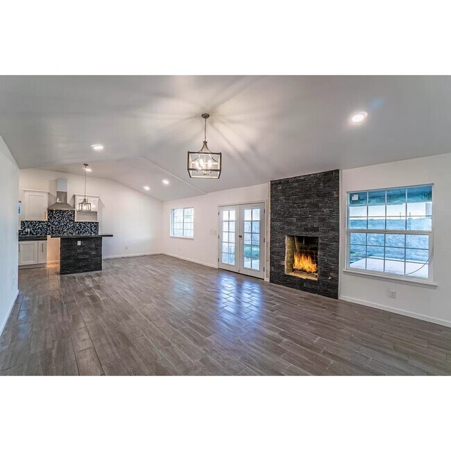 Building Photo - 10518 Crete Dr