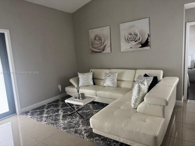Foto del edificio - 12413 SW 200th St