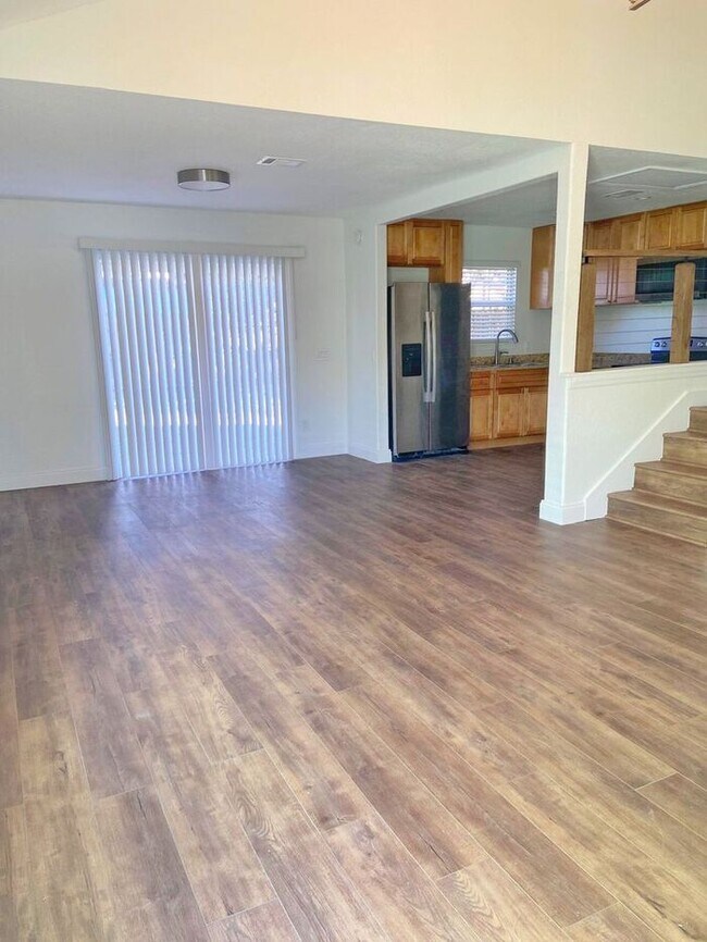 Foto del edificio - Beautiful 2 story home