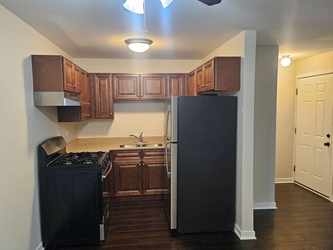 Foto del edificio - 1500 Light Road