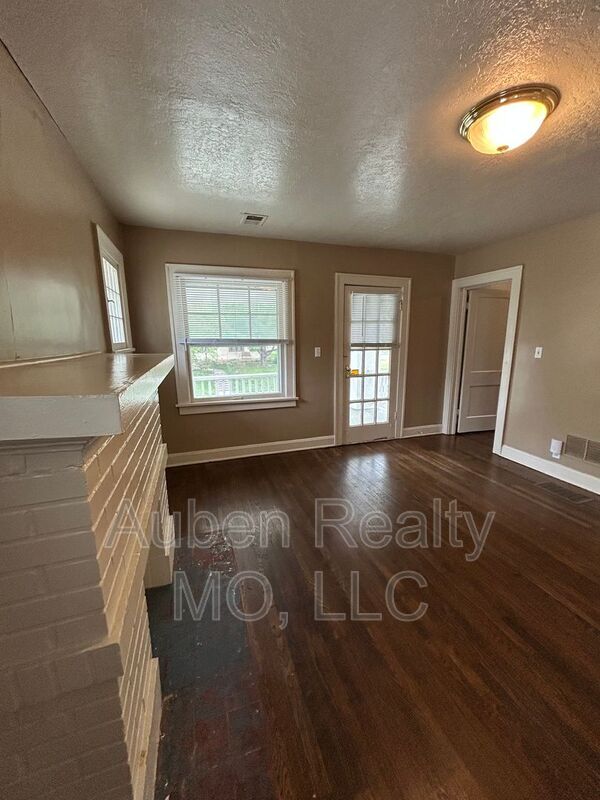 Foto del edificio - 5405 Harrison St