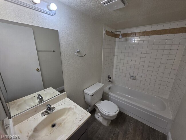 Foto del edificio - 4941 Newport Cove Dr