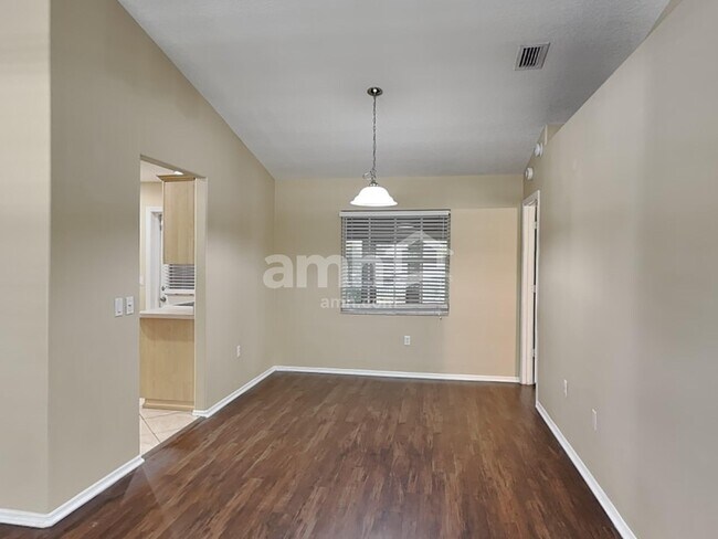 Foto del edificio - 3502 49th Ave E