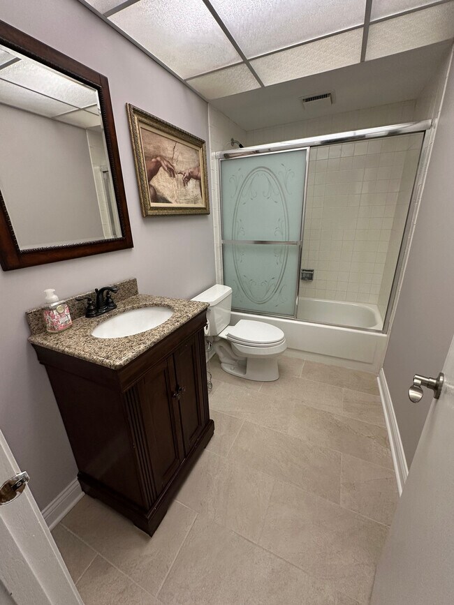 Building Photo - 350 Plum Creek Dr