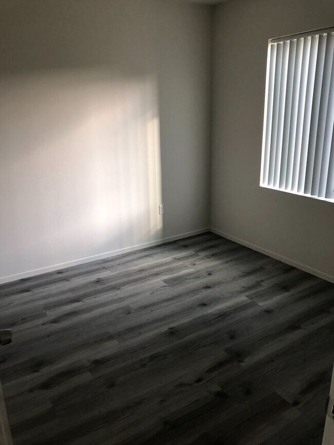 Foto del edificio - 12662 Dale St