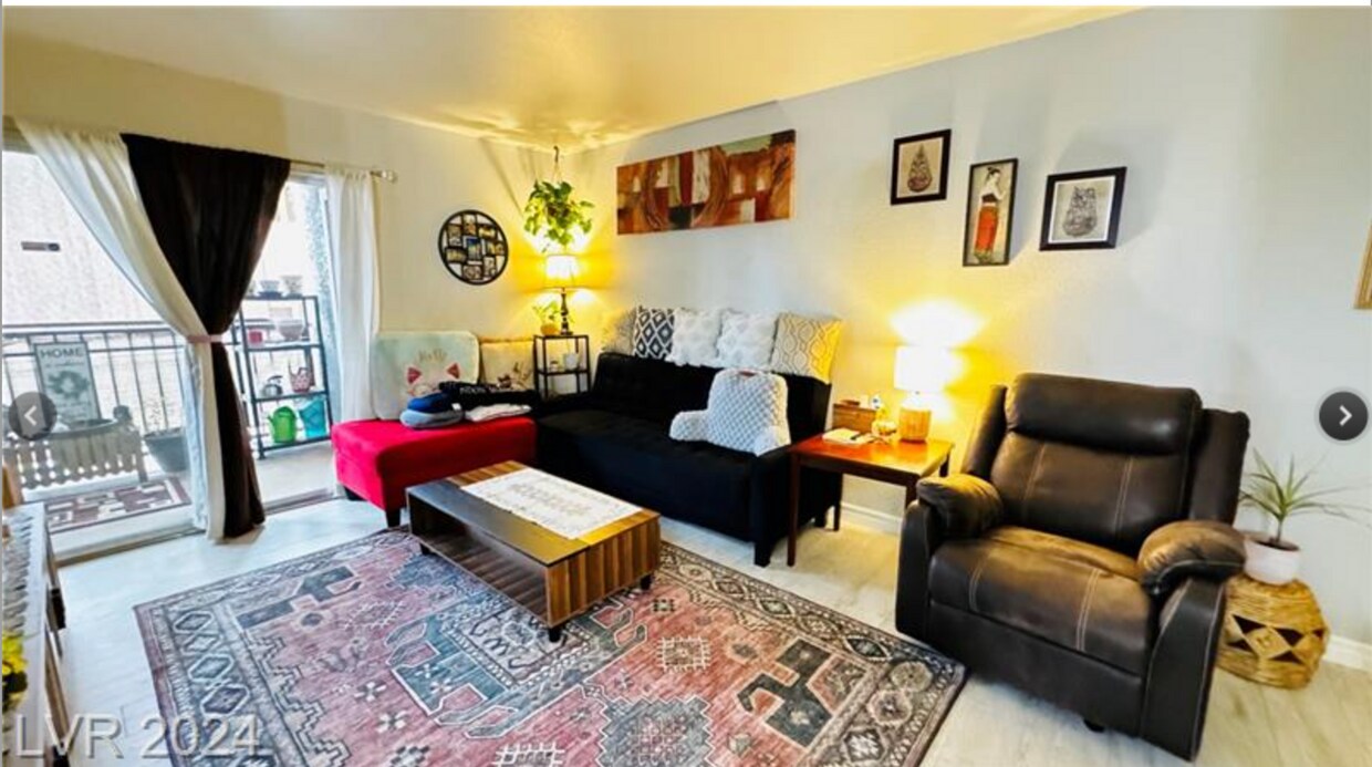 Primary Photo - 5098 River Glen #203 Fully Furnished