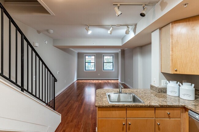 Foto del edificio - 616 E St NW