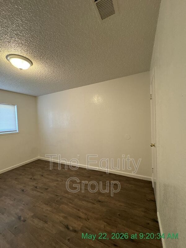 Building Photo - 2024 North Ave
